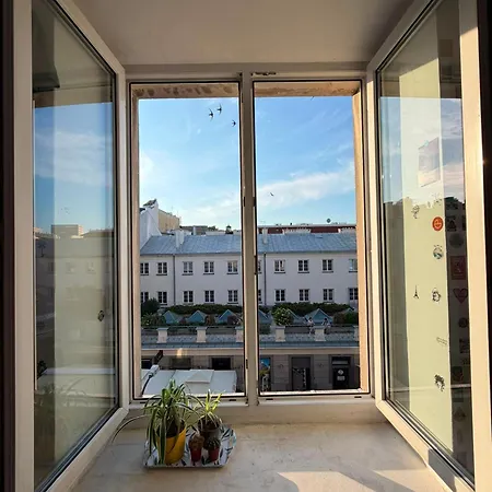 W Samym Sercu Warszawy - Nowy Swiat 27a Апартаменти
